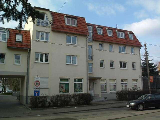 leerstehende gemütliche 3RW imDG mit Wannenbad, Balkon und Stellplatz im beliebten Leipziger Süden