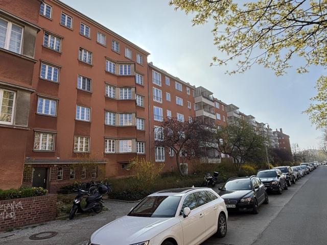 Leerstehende möblierte Wohnung nahe Innsbrucker Platz direkt einziehen!