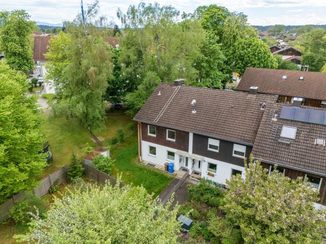 Leerstehendes renovierungsbedürftiges REH in Otterfing