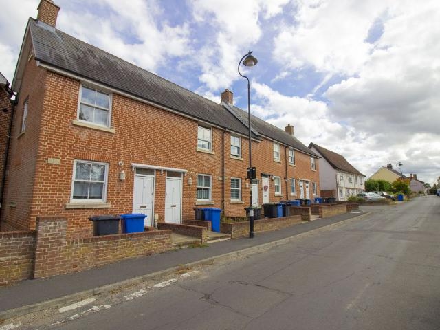 Lees Court, Sudbury, Suffolk CO10, 2 bed semi detached house to rent, £950 pcm | PrimeLocation