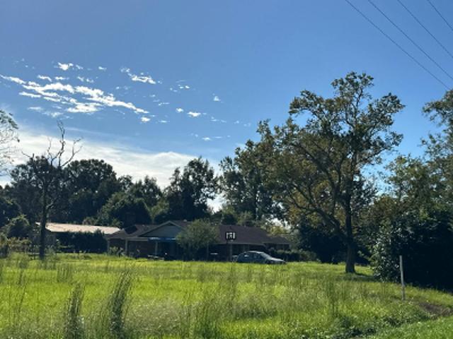 Lees Creek Rd
