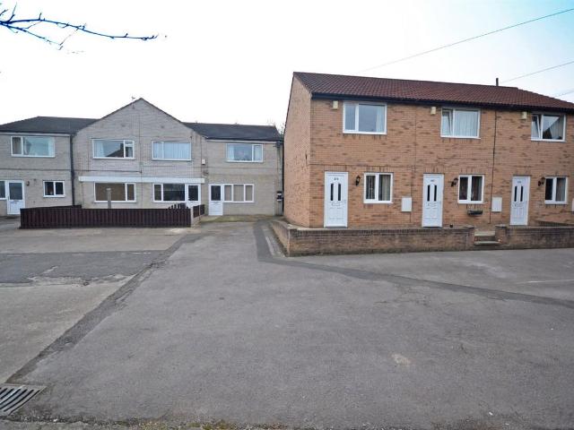 Lees Hall Road, Dewsbury WF12, 2 bed town house to rent, £695 pcm | PrimeLocation