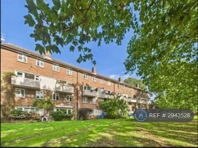 Leeson House, Twickenham, TW1 2 bed maisonette to rent £1,950 pcm £450 pw