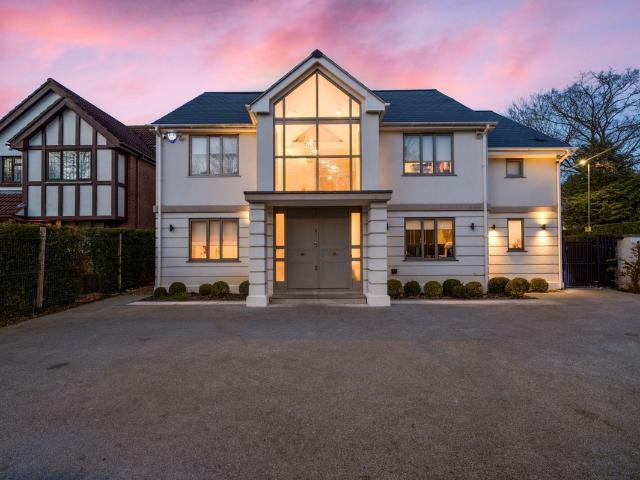 Leesons Hill, Chislehurst BR7, 5 bed detached house to rent, £7,000 pcm | PrimeLocation