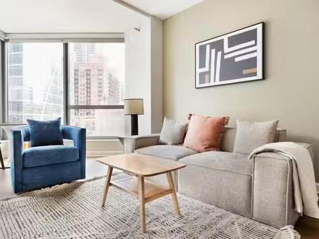 Left Bank, 300 North Canal St, Fulton River District 1 Bedro.