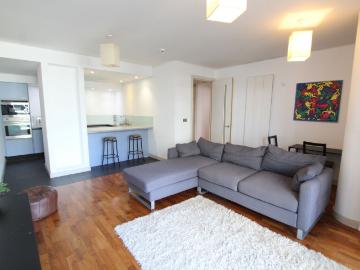 Crumpsall Manchester, M8 - Balcony, Equipped kitchen