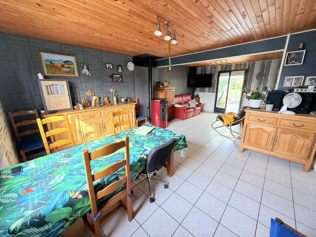 LEFAUX Charmente maison de 92m2 située dans un quartier résidentiel calme, 4 ch, garage