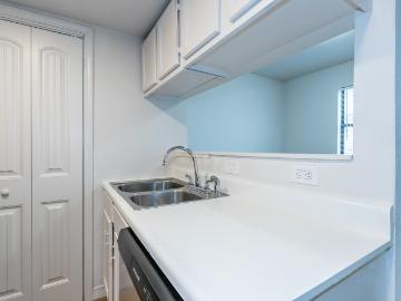 Legacy @23rd 2 Bedroom Apartment for Rent at 10951 E 23rd St, Tulsa, OK 74129 Columbus
