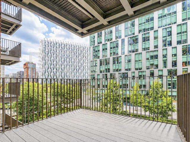 Legacy Building, 1 Viaduct Gardens. 2 bed apartment to rent £4,000 pcm £923 pw