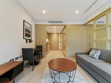 Apartment to rent in Upper Ground SE1 London - Garden
