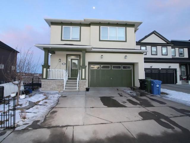 LEGAL Walkout 2 Bed Basement Suite, Private Entrance, Cityscape NE