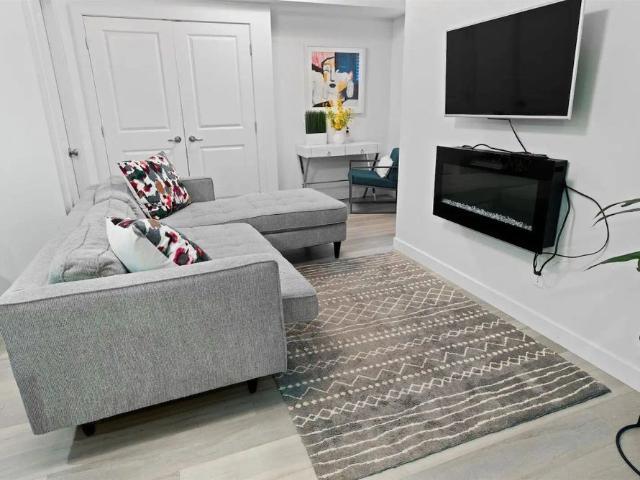 Legal Suite for rent close to University of Alberta, Kingsway and Royal Alex! — 2 Bedrooms Duplex