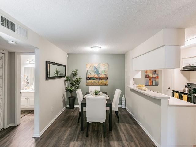 Legend Oaks 2 Bedroom Apartment for Rent at 4714 N Habana Ave, Tampa, FL 33614 St. Joseph's Hospital