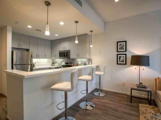 Legendary Glendale 1 Bedroom Apartment for Rent at 300 N Central Ave, Glendale, CA 91203 City Center