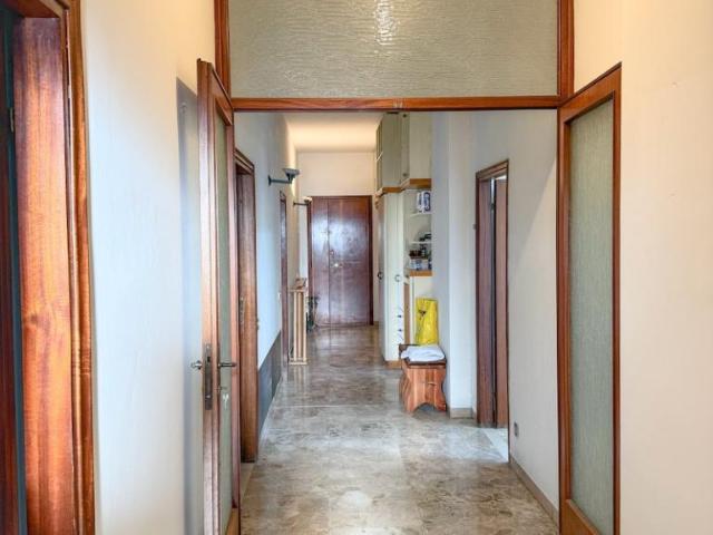 LEGNAIA / SOFFIANO 5 vani 136mq