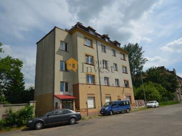 Kamienica 790m² z 10 mieszkaniami, inwestycja w Legnicy