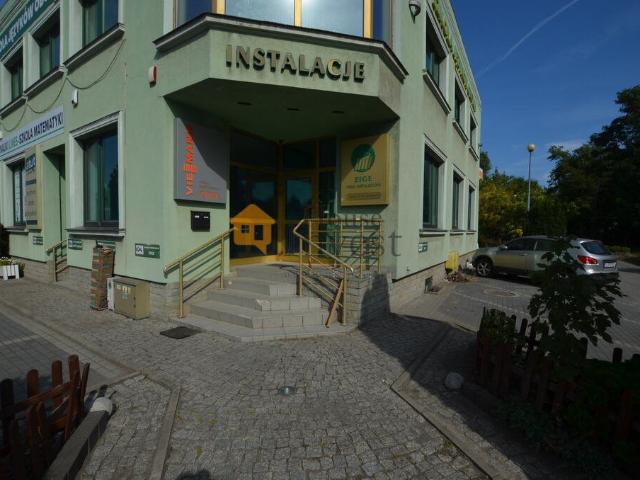 Lokal usługowo handlowy 300 m² z parkingiem centrum Legnicy