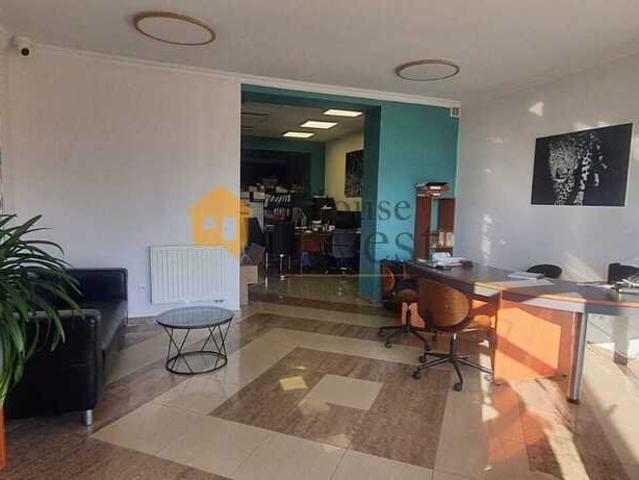 Lokal handlowo usługowy 66,4 m² z dużą witryną i parkingiem