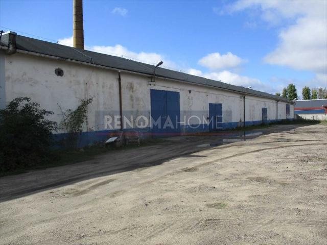 Na sprzedaż hala produkcyjno magazynowa z biurem 2600 m² w Legnicy