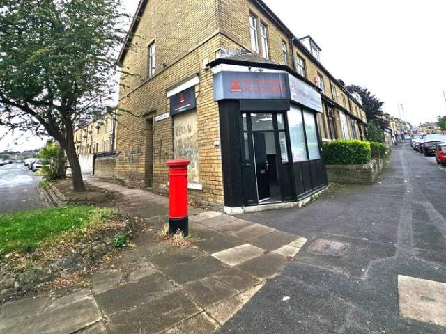 Legrams Lane, Bradford BD7, 2 bed flat to rent, £700 pcm | PrimeLocation