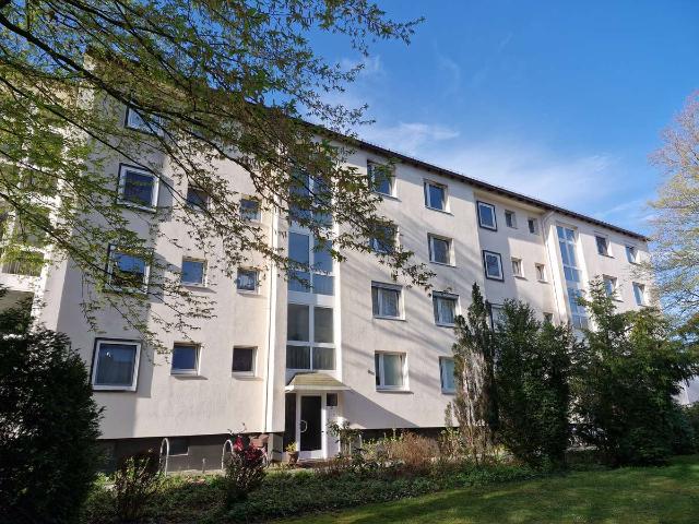 Lehesterdeich | Solide 3 Zimmerwohnung mit Loggia