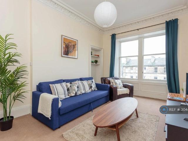 Leith Walk, Edinburgh, EH6 2 bed flat to rent £1,650 pcm £381 pw