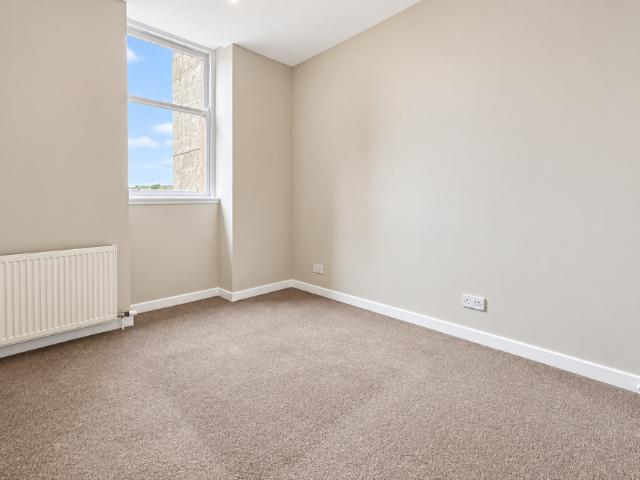 Leith Walk, Edinburgh, EH7 4PE