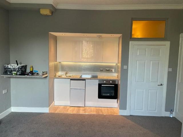 Leitheatre, 20 Sunnyside, Hillside, City of Edinburgh, EH7 5PY, United Kingdom | 1 bed apartment for rent #129954361 | Rentberry