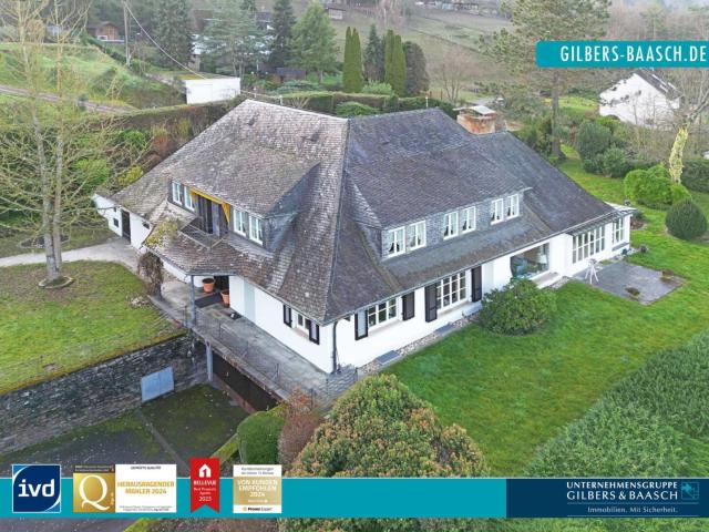 Leiwen: Exklusive Mietvilla mit Indoor Pool, Sauna und Wintergarten