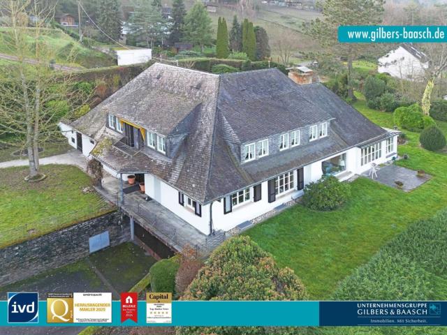 Leiwen: Exklusive Mietvilla mit Indoor Pool, Sauna und Wintergarten