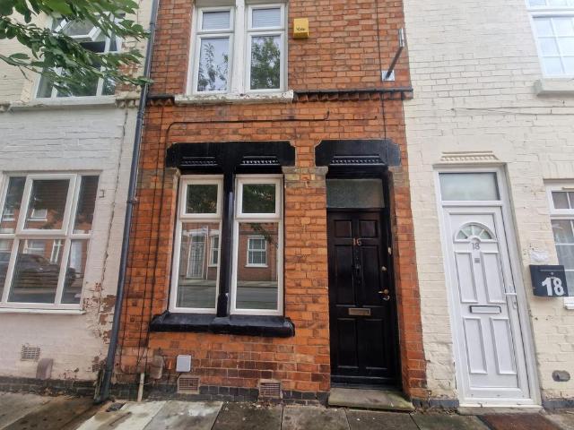 Leicester LE2 3 bed terraced house to rent £1,000 pcm £231 pw