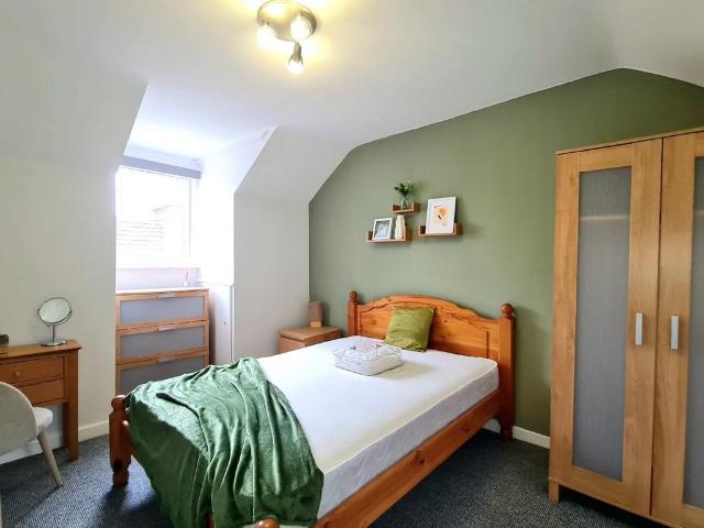 Leicester Street, Kettering 1 bed in a house share to rent £500 pcm £115 pw