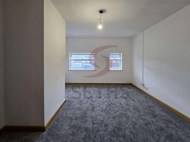 Leicester Road, Wigston, Leicester, LE18