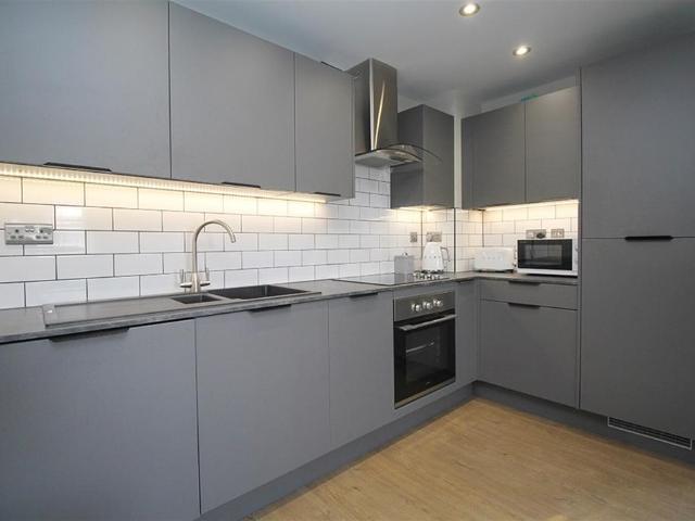 Leicester Road, Melton Mowbray, LE13 1 bed apartment to rent £840 pcm £194 pw