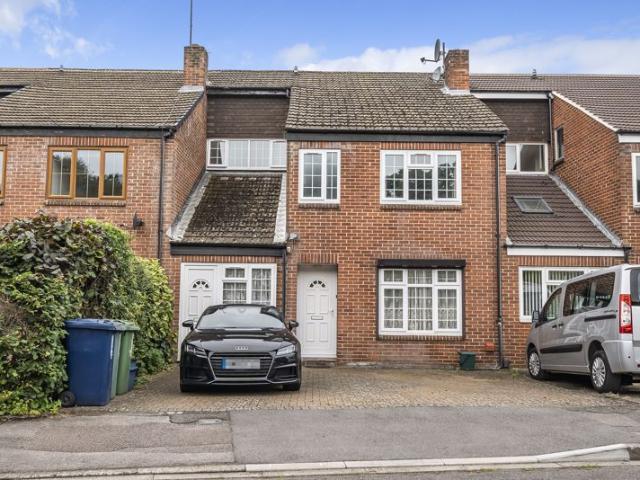 Leiden Road, Oxford OX3, 4 bed terraced house to rent, £2,250 pcm | PrimeLocation