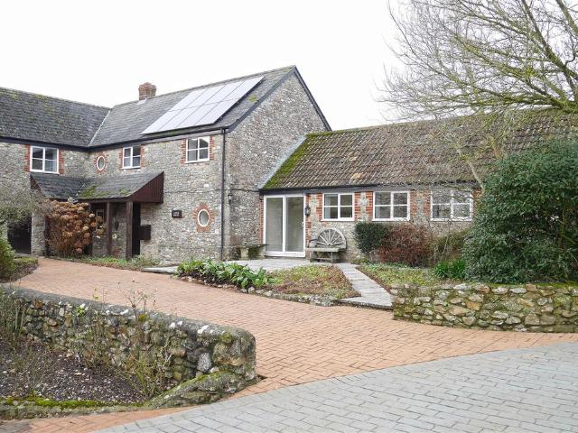 Leigh, Chard TA20, 4 bed property to rent, £2,200 pcm | PrimeLocation