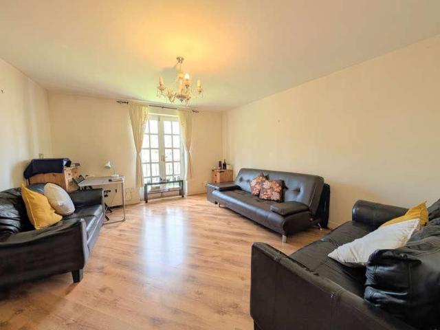 Leigh Hunt Drive, Southgate, N14