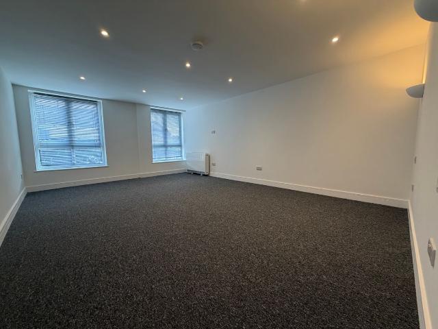Leigh Road, Eastleigh SO50, Studio to rent, £795 pcm | PrimeLocation