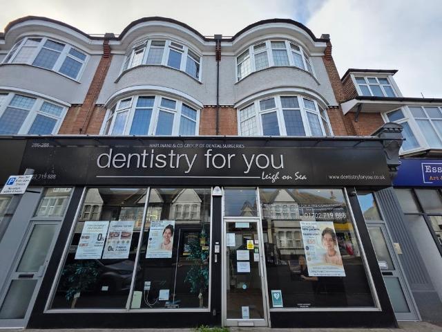 Leigh Road, Leigh On Sea SS9, 2 bed flat to rent, £1,450 pcm | PrimeLocation