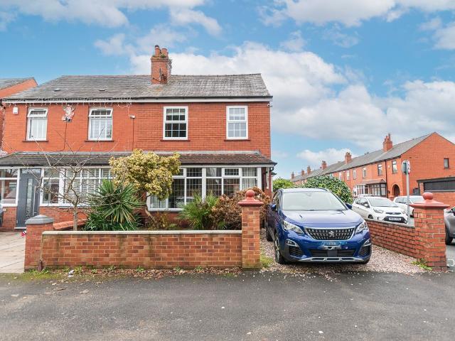 Leigh Road, Leigh, Greater Manchester. WN7, 3 bed property to rent, £1,250 pcm | PrimeLocation