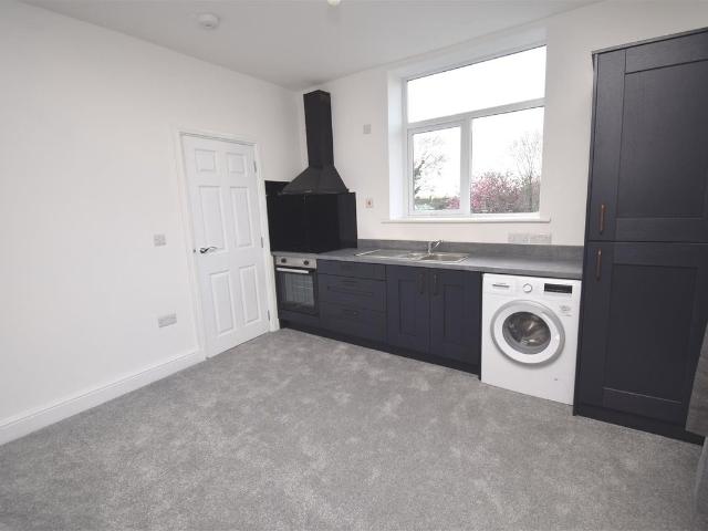 Leigh Road, Westhoughton, Bolton BL5, 1 bed flat to rent, £710 pcm | PrimeLocation