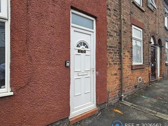 Leigh Road, Wigan, WN2 2 bed terraced house to rent £895 pcm £207 pw