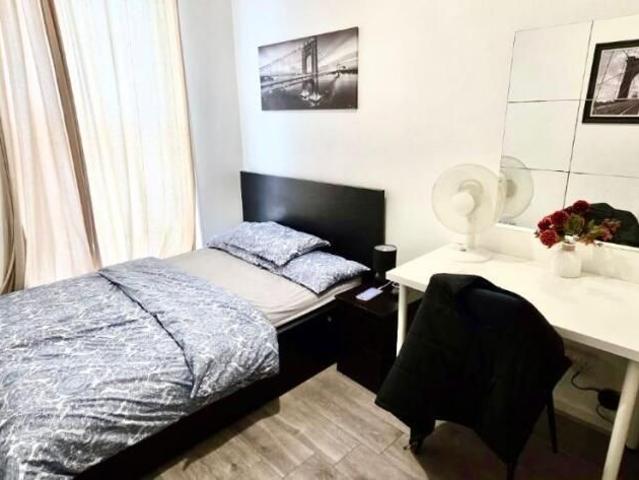 Leigh Street, London Near Russell Square WC1H, 2 bed flat to rent, £2,599 pcm | PrimeLocation