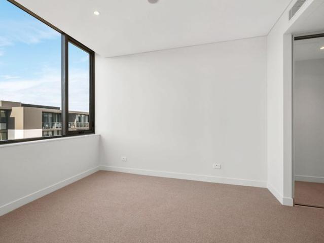 LEIGHTON BEACH RIGHT AT YOUR DOORSTEP