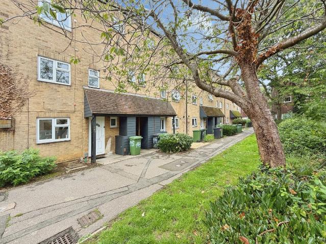 Leighton, Peterborough PE2, 2 bed maisonette to rent, £900 pcm | PrimeLocation