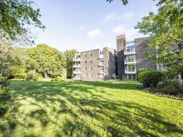 Leighwoods House, Church Road, BS8 2 bed flat to rent £1,595 pcm £368 pw