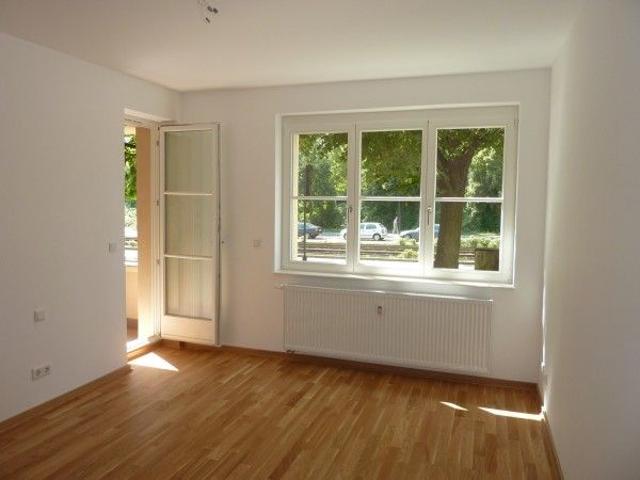 Leipzig, Marienbrunn, Zwickauer Straße 83