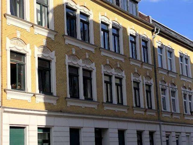 LEIPZIG LINDENAU * 2 ZIMMER WOHNUNG mit BALKON im SANIERTEN ALTBAU * VERMIETET * ZENTRAL GELEGEN