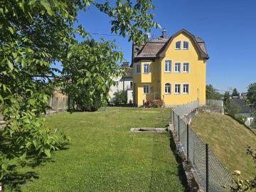 LEISTBARE Stadtwohnung mit Gartennutzung sofort zu beziehen!