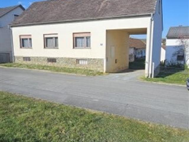 Leistbarer Streckhof in ruhiger sonnigen Lage mit vielen Möglichkeiten!